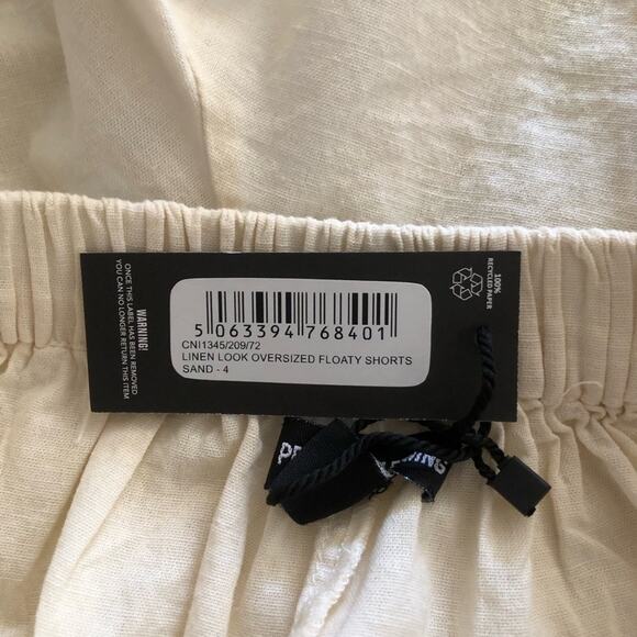 Pretty Little Thing NWT Linen Look Oversized Floaty Off White Pleated Shorts 0 - Picture 11 of 16